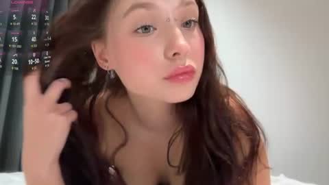 Snapshot of dontoch chatting on June 2026 05:35:01 PM Stacy online show from June 2026 05:35:01 PM
