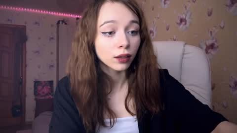 Nicole online show from February 2025 03:41:02 PM