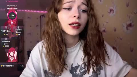 Nicole online show from March 2025 05:18:01 PM