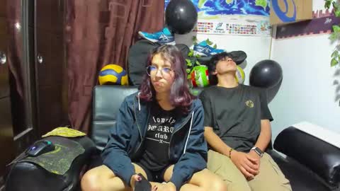 Snapshot of donuts_dd chatting on September 2025 08:58:02 AM Donuts DD online show from September 2025 08:58:02 AM