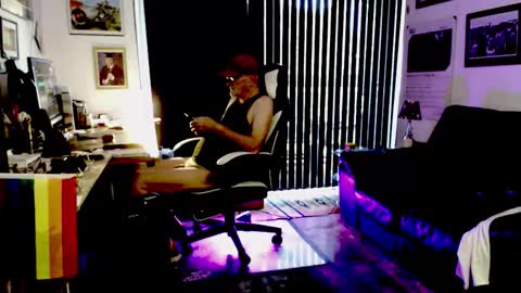 dopeleaf2 online show from October 2025 02:27:02 PM