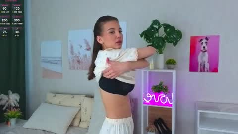Kiki online show from April 2026 12:52:01 AM