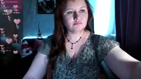 Snapshot of doraross chatting on May 2026 11:06:01 AM Dora online show from May 2026 11:06:01 AM