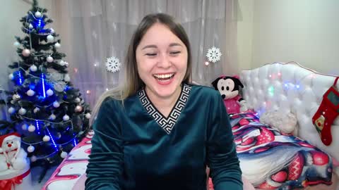 Snapshot of dorasuun chatting on December 2024 05:26:02 PM dorasuun online show from December 2024 05:26:02 PM