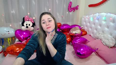 Snapshot of dorasuun chatting on February 2025 01:53:02 PM dorasuun online show from February 2025 01:53:02 PM