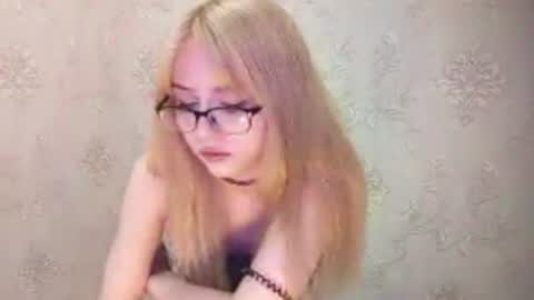 Snapshot of doretharuschak chatting on June 2026 11:32:02 AM Aimi online show from June 2026 11:32:02 AM