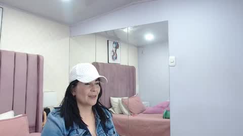 Anny online show from April 2026 12:31:01 PM