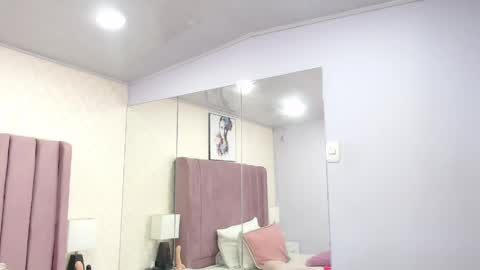 Anny online show from April 2026 02:05:01 PM