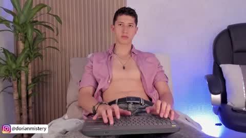 dorian_mystery online show from October 2025 08:06:02 PM