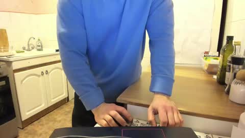 menu  below online show from February 2025 09:05:02 PM