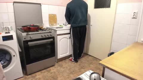 menu  below online show from March 2025 06:12:02 PM