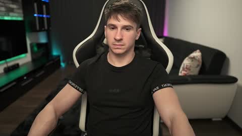 Dorian Reyes online show from February 2025 12:43:02 AM