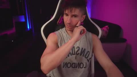 Dorian Reyes online show from September 2025 10:43:01 PM