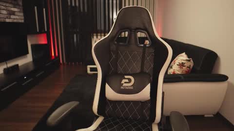 Dorian Reyes online show from February 2026 01:20:02 AM