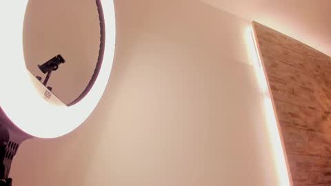  DOROTHY online show from February 2025 06:06:01 AM