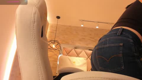  DOROTHY online show from March 2025 06:23:01 AM