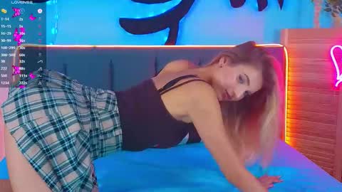 Marie online show from October 2025 07:39:01 AM