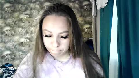 Snapshot of dorrie_ann chatting on June 2026 04:15:01 AM Dorrie Ann online show from June 2026 04:15:01 AM