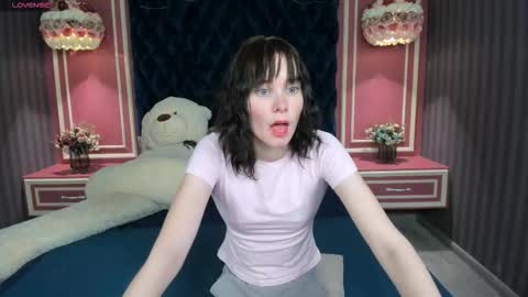 Snapshot of dose_of_daisy chatting on November 2025 12:27:02 PM dose_of_daisy online show from November 2025 12:27:02 PM