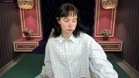 Snapshot of dose_of_daisy chatting on November 2025 12:20:01 PM dose_of_daisy online show from November 2025 12:20:01 PM