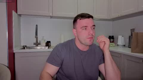 Snapshot of dosilasa chatting on September 2025 05:51:01 PM Sasha online show from September 2025 05:51:01 PM