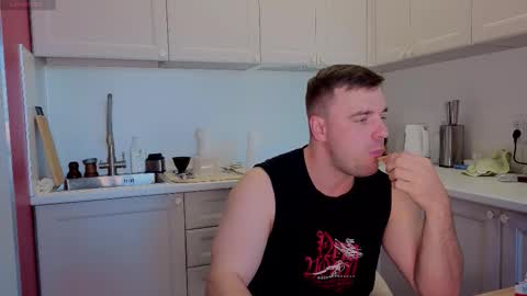 Snapshot of dosilasa chatting on September 2025 08:30:01 AM Sasha online show from September 2025 08:30:01 AM