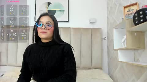Vall  Lufan  online show from June 2026 07:05:01 PM
