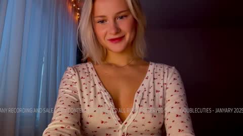 Lana  Eva  dont forget to give us a thumb up online show from January 2025 03:15:01 AM