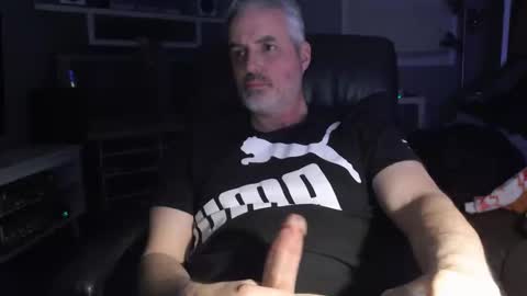 dr_dave20 online show from February 2026 11:44:01 PM