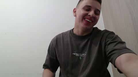 Snapshot of draco_boy2000 chatting on April 2026 11:03:01 PM draco_boy2000 online show from April 2026 11:03:01 PM