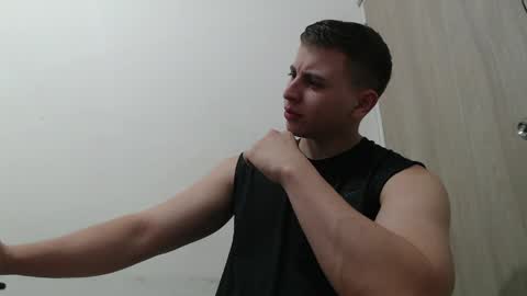 Snapshot of draco_boy2000 chatting on April 2026 12:21:02 AM draco_boy2000 online show from April 2026 12:21:02 AM