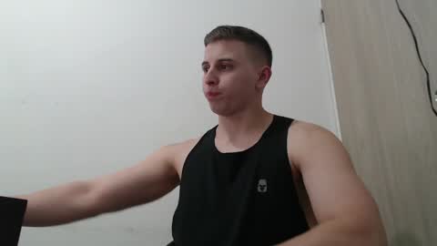 Snapshot of draco_boy2000 chatting on April 2026 12:38:02 AM draco_boy2000 online show from April 2026 12:38:02 AM