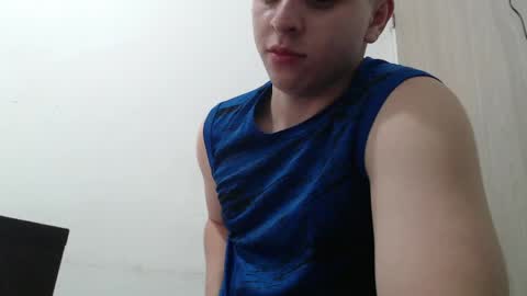 Snapshot of draco_boy2000 chatting on April 2026 01:42:02 AM draco_boy2000 online show from April 2026 01:42:02 AM