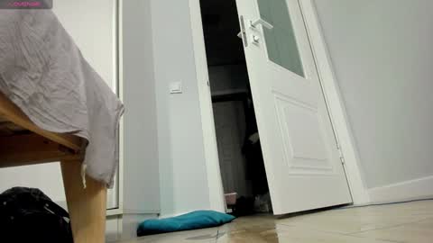 Airi online show from February 2025 07:23:02 PM