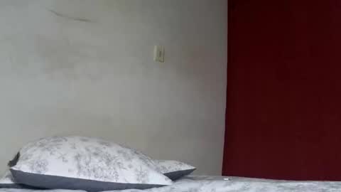 Snapshot of drakesonxx chatting on September 2025 10:29:01 AM Andrs  Independent Model online show from September 2025 10:29:01 AM