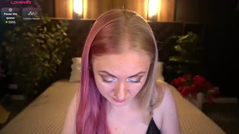 Lina online show from July 2026 05:49:02 AM