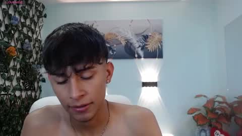 Snapshot of draxblade chatting on November 2025 07:57:01 PM DraxBlade online show from November 2025 07:57:01 PM