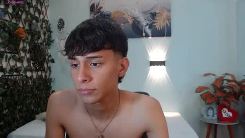 Snapshot of draxblade chatting on November 2025 07:46:02 PM DraxBlade online show from November 2025 07:46:02 PM