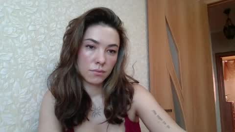 dream_petal_ online show from April 2026 11:32:01 AM