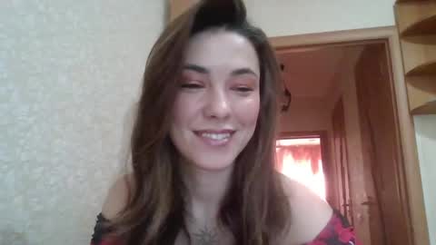 dream_petal_ online show from May 2026 09:38:02 AM