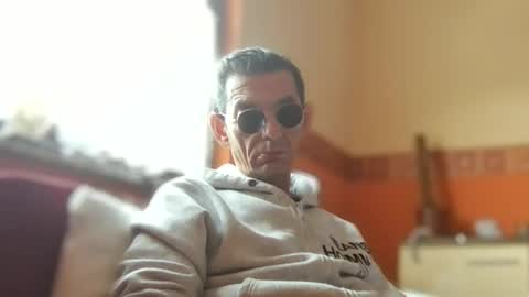 Dreambob online show from November 2025 10:04:01 AM