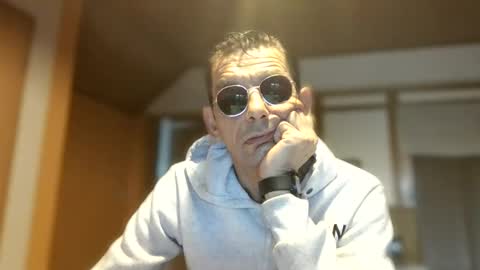 Dreambob online show from November 2025 10:40:02 AM