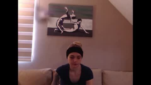 Snapshot of dreamcatcherfantasy chatting on December 2024 07:38:02 AM A girl online show from December 2024 07:38:02 AM