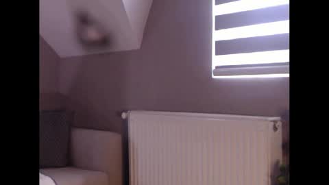 Snapshot of dreamcatcherfantasy chatting on January 2025 10:22:01 AM A girl online show from January 2025 10:22:01 AM