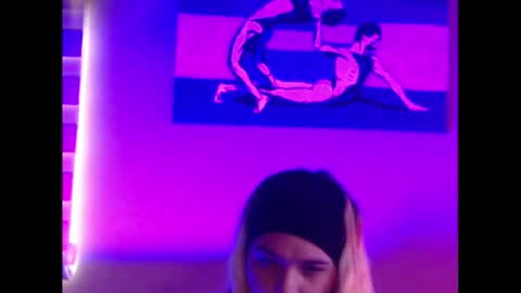 Snapshot of dreamcatcherfantasy chatting on February 2025 10:58:02 AM A girl online show from February 2025 10:58:02 AM