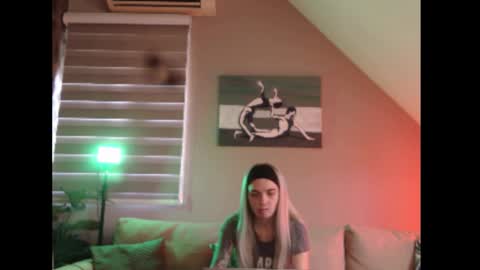 Snapshot of dreamcatcherfantasy chatting on November 2025 08:03:02 AM A girl online show from November 2025 08:03:02 AM