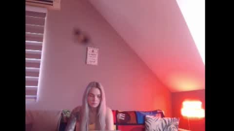 A girl online show from February 2026 08:24:07 AM