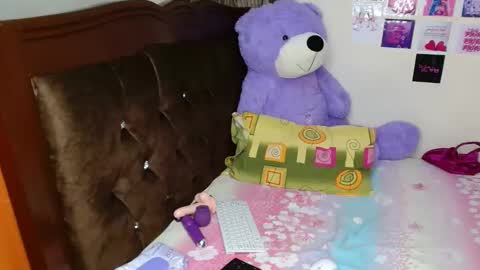 Dreameyes online show from February 2026 06:41:01 PM