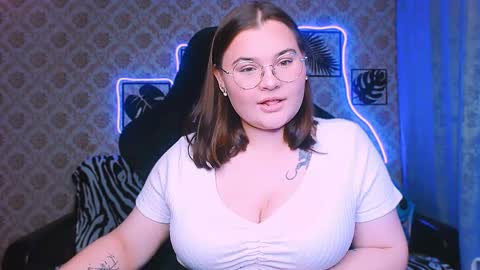 dreamforyoue2 online show from October 2025 08:40:02 PM