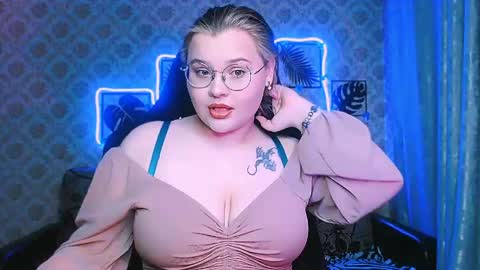 dreamforyoue2 online show from April 2026 08:17:02 PM